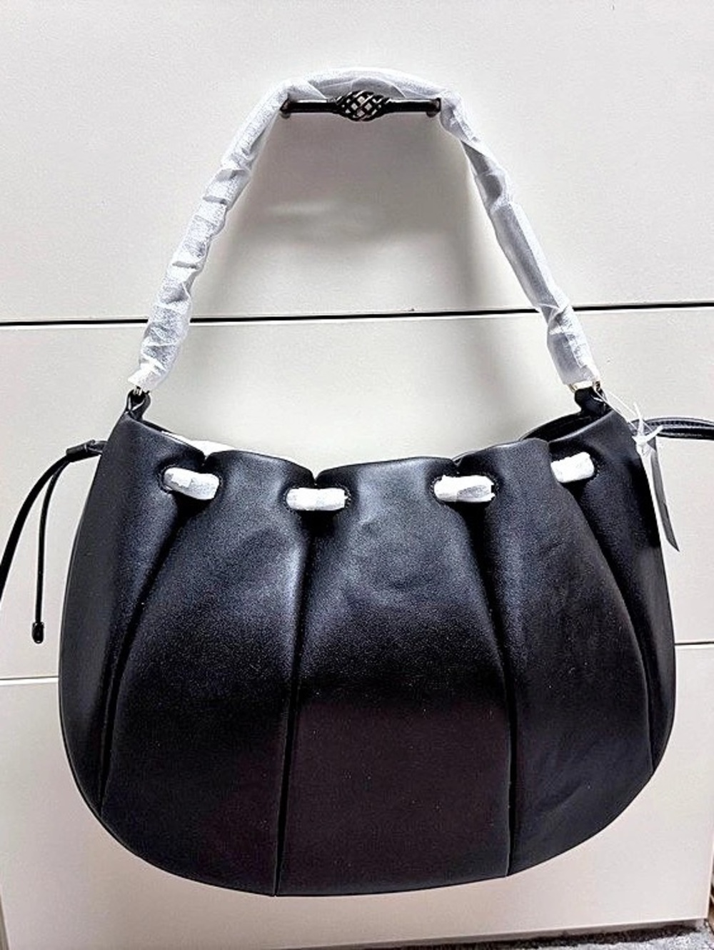 Kate Spade Pinch Shoulder Bag Black